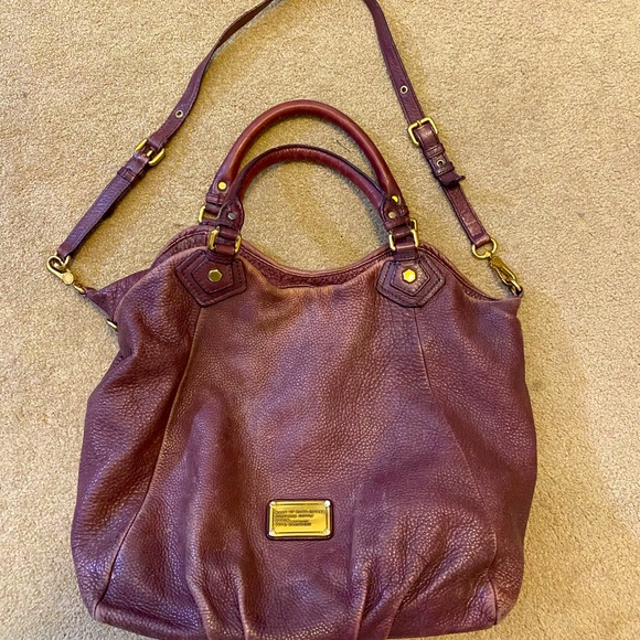 Marc Jacobs Handbags - Marc Jacob’s Purple oversized Bag.